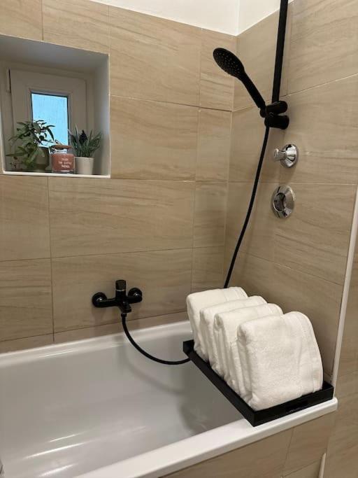 ברלין Modernes 2 Zimmer Apartment מראה חיצוני תמונה