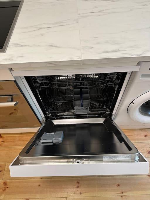 ברלין Modernes 2 Zimmer Apartment מראה חיצוני תמונה